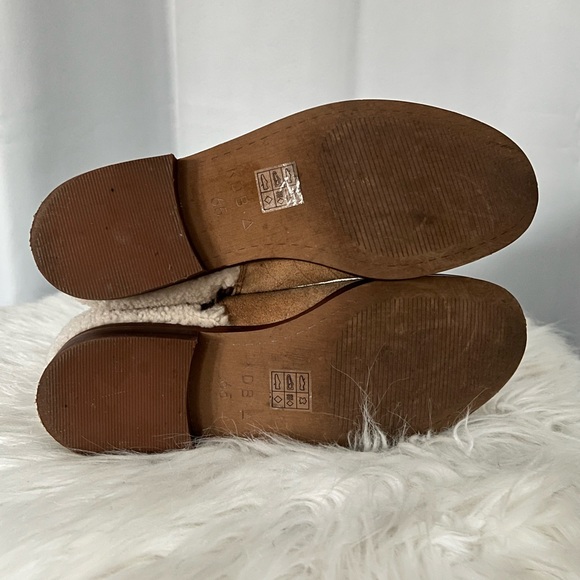 Kelsi Dagger Women’s Shearling Moto Boots - tan suede - like new - Picture 4 of 4